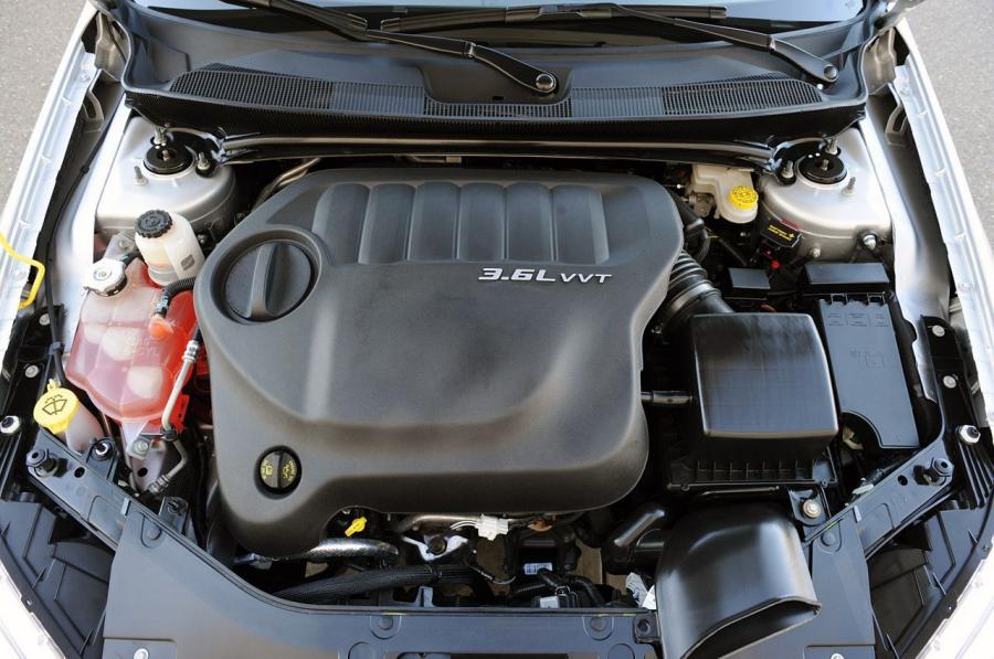  Chrysler 200 2011 года  (фото 75 из 122)